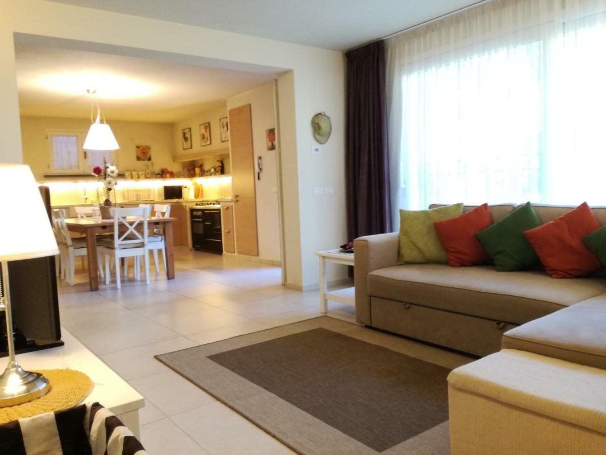 Il Glicine Di Lucca Apartment Bagian luar foto