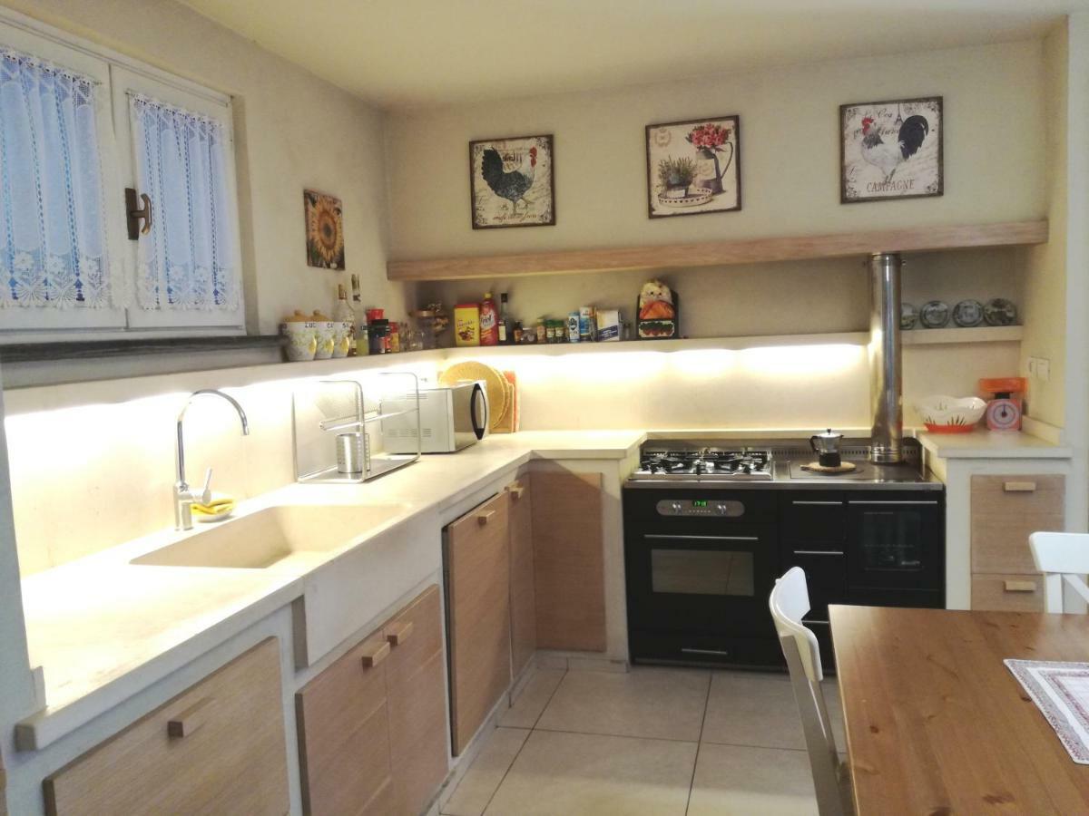 Il Glicine Di Lucca Apartment Bagian luar foto