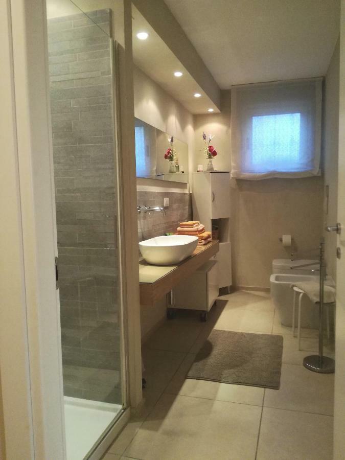 Il Glicine Di Lucca Apartment Bagian luar foto